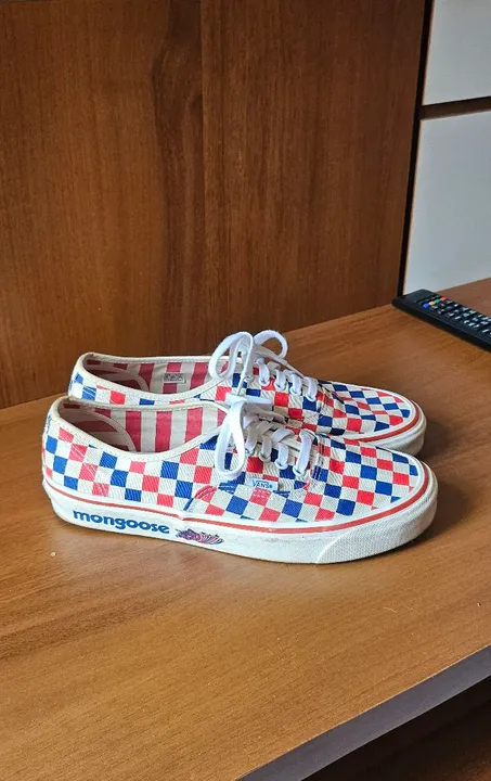 Vans Quadriculado (Coleção Mongoose)