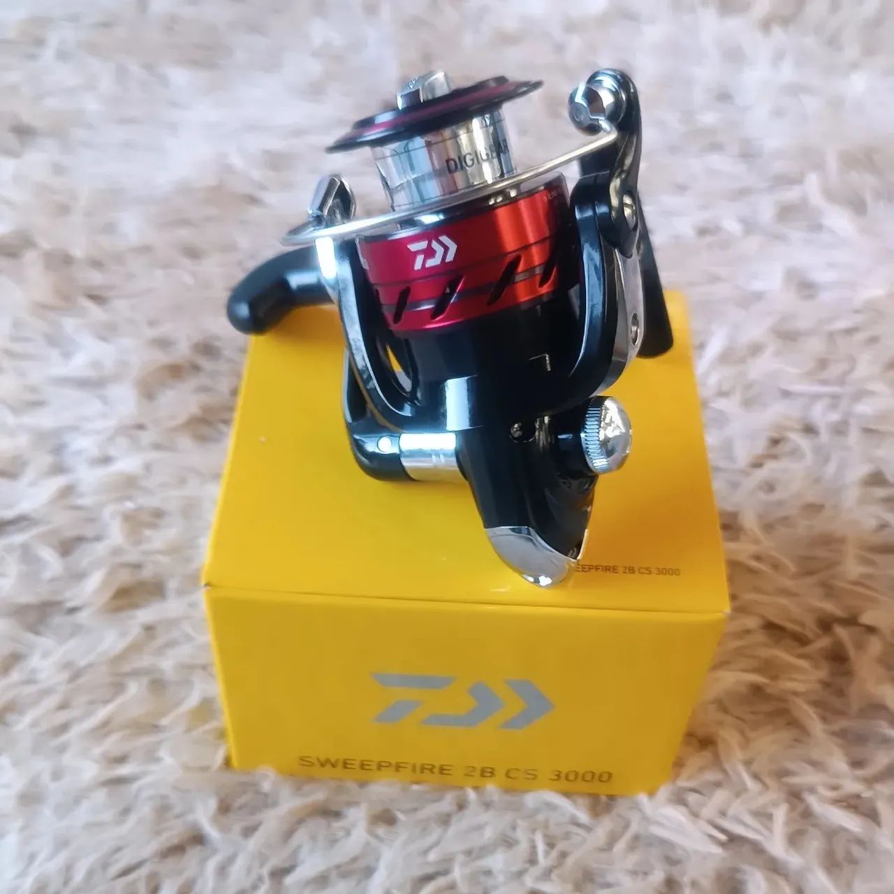 Molinete Daiwa 3000 novo