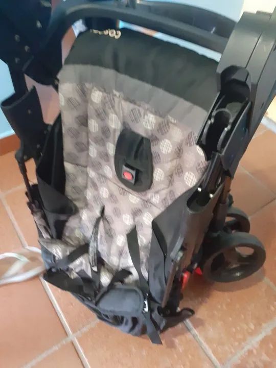 1Carrinho de bebe + 1baby conforto  - Foto 3