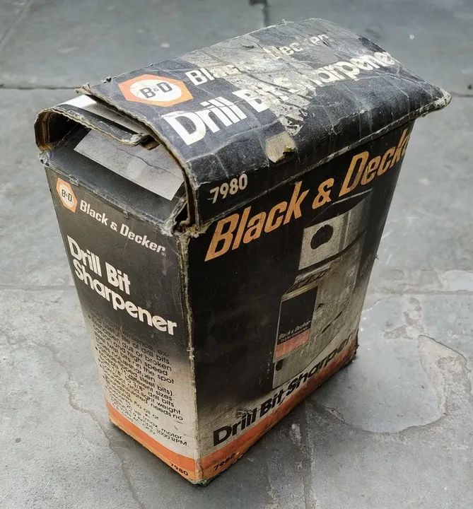 Afiador de Brocas Black & Decker 7980 - Foto 2
