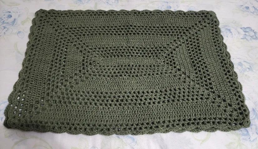 Kit 2 tapetes de porta de Crochê verde musgo - Foto 2