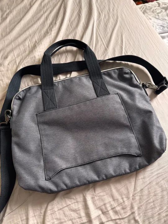 Bolsa tipo mensageiro Kipling azul marinho original - Foto 3