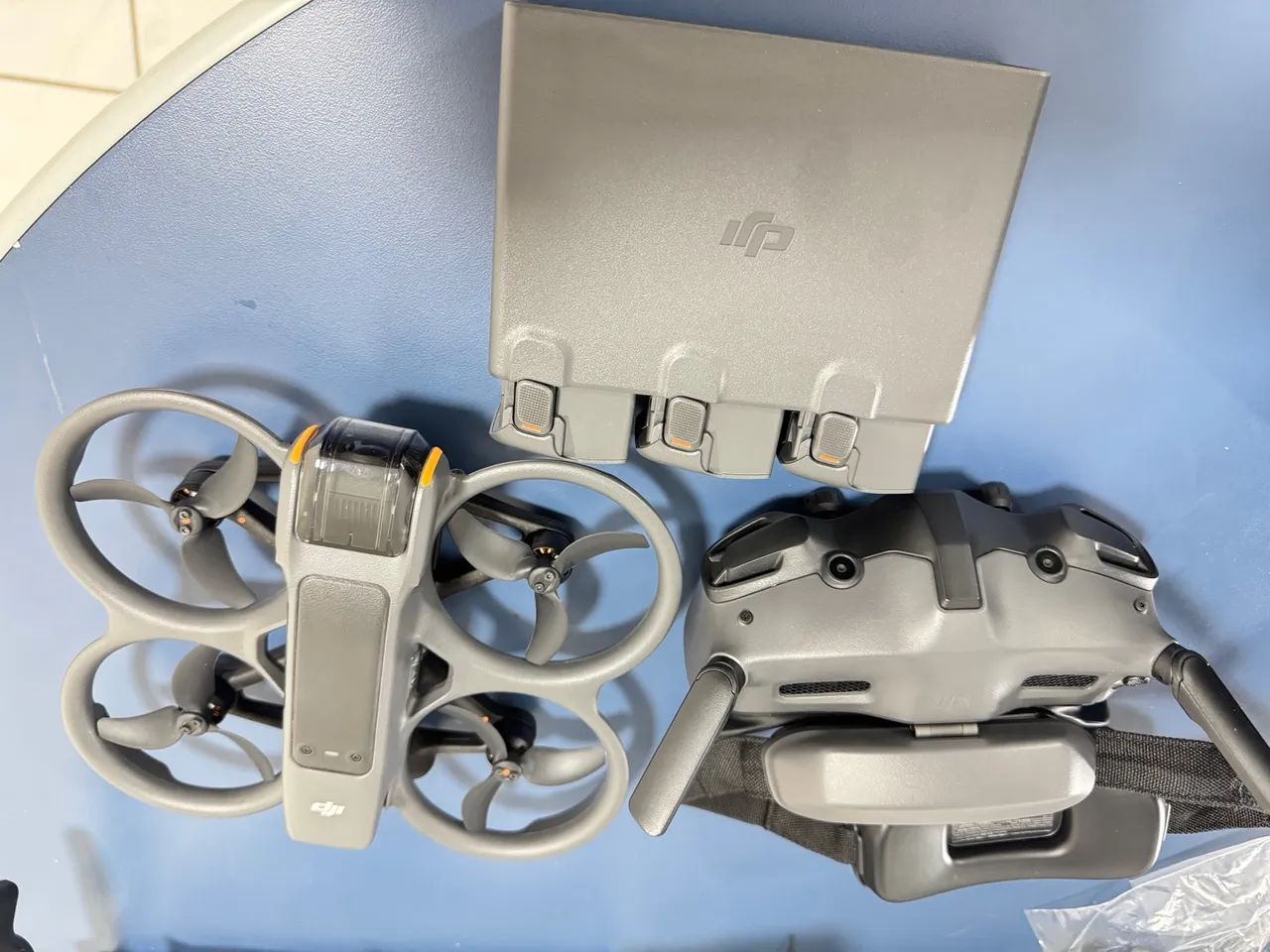 Drone Avata 2 kit 3 baterias muito novo  - Foto 5