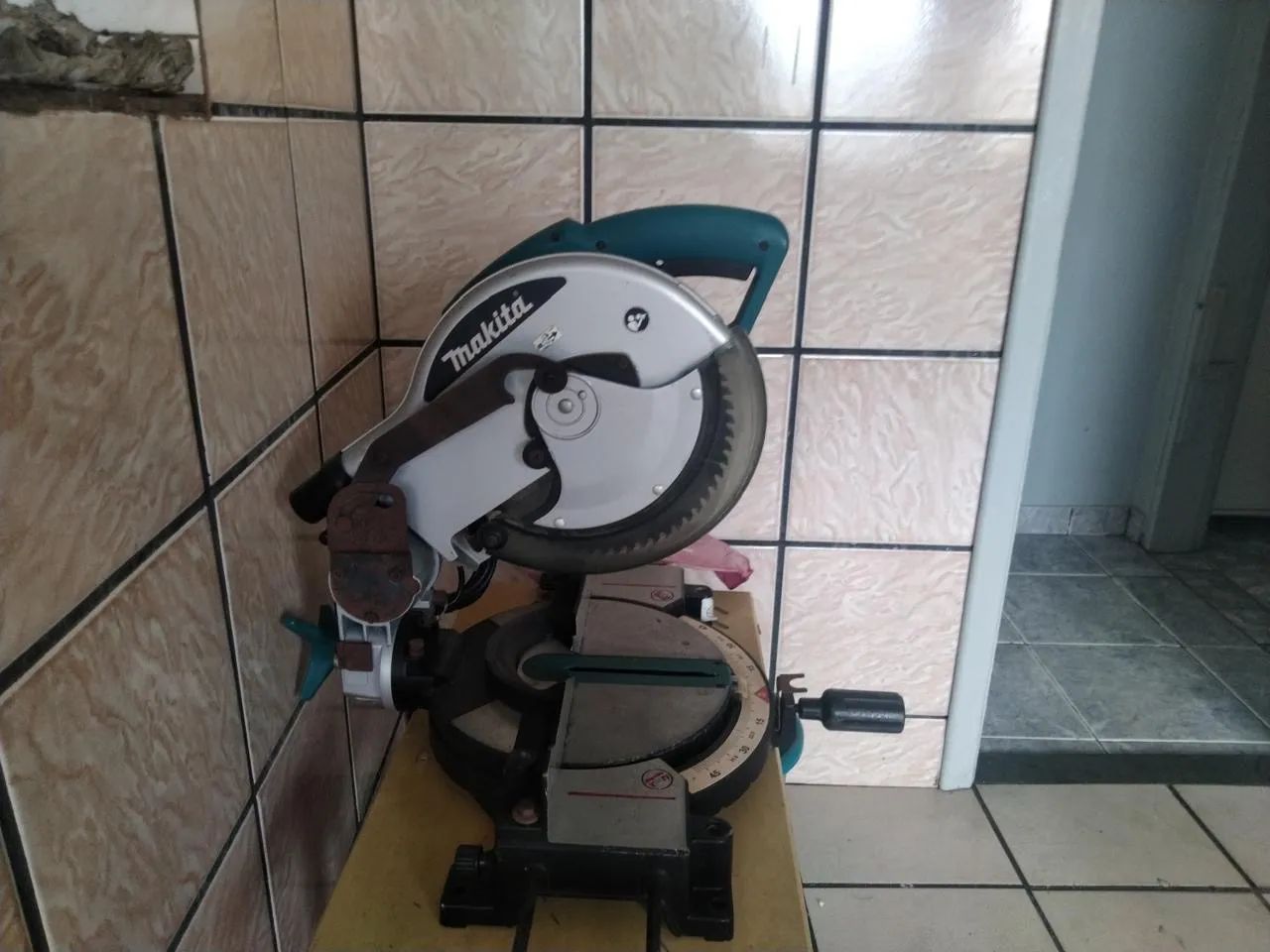 Serra industrial Makita 