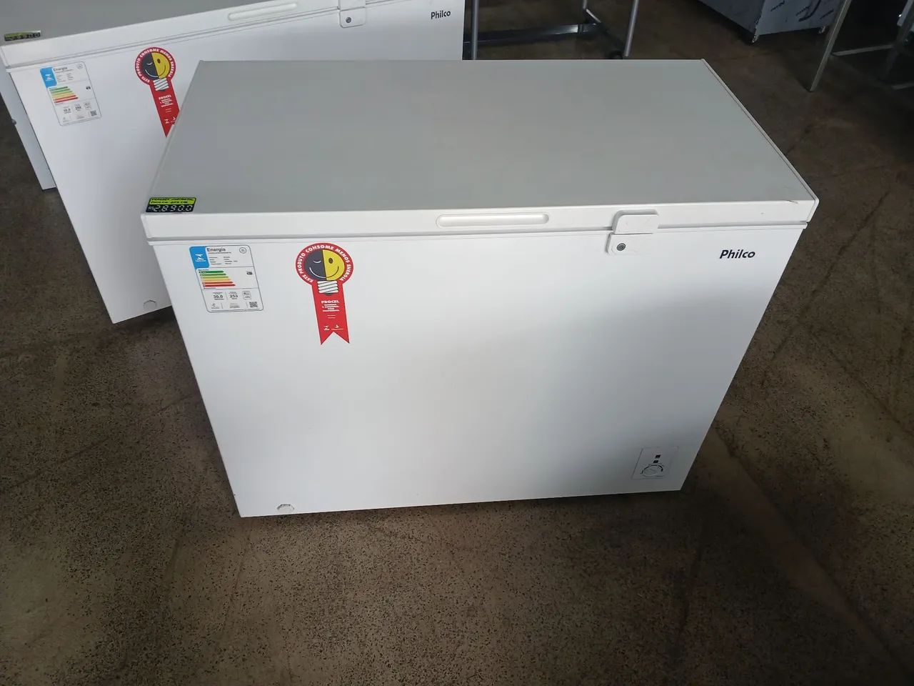 Freezer Horizontal Philco 253L 2 em 1 PFH260B A e A+