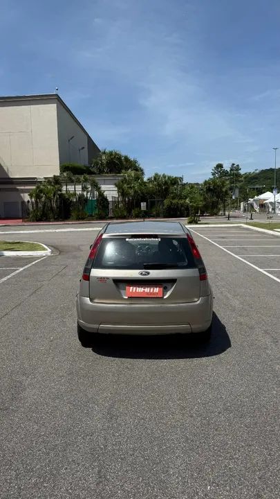 Ford Fiesta 2012 - Foto 5