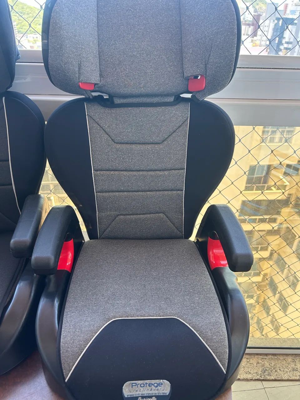 Cadeirinha Burigotto para automóveis.