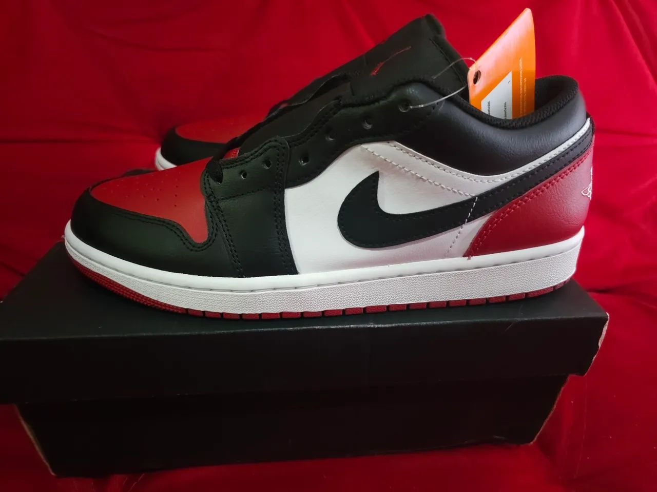 Air Jordan 1 Low Bred Toe 