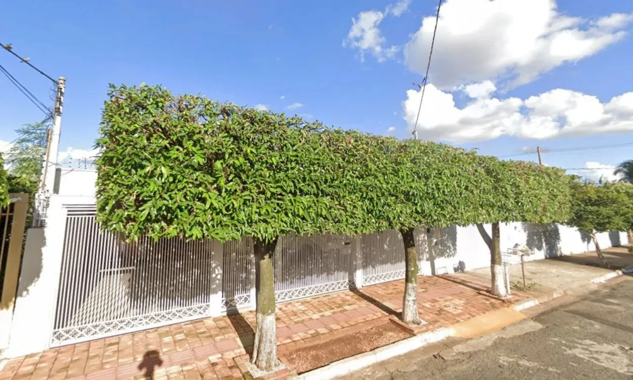 CASA RESIDENCIAL em Campo Grande - MS, Vila Alba