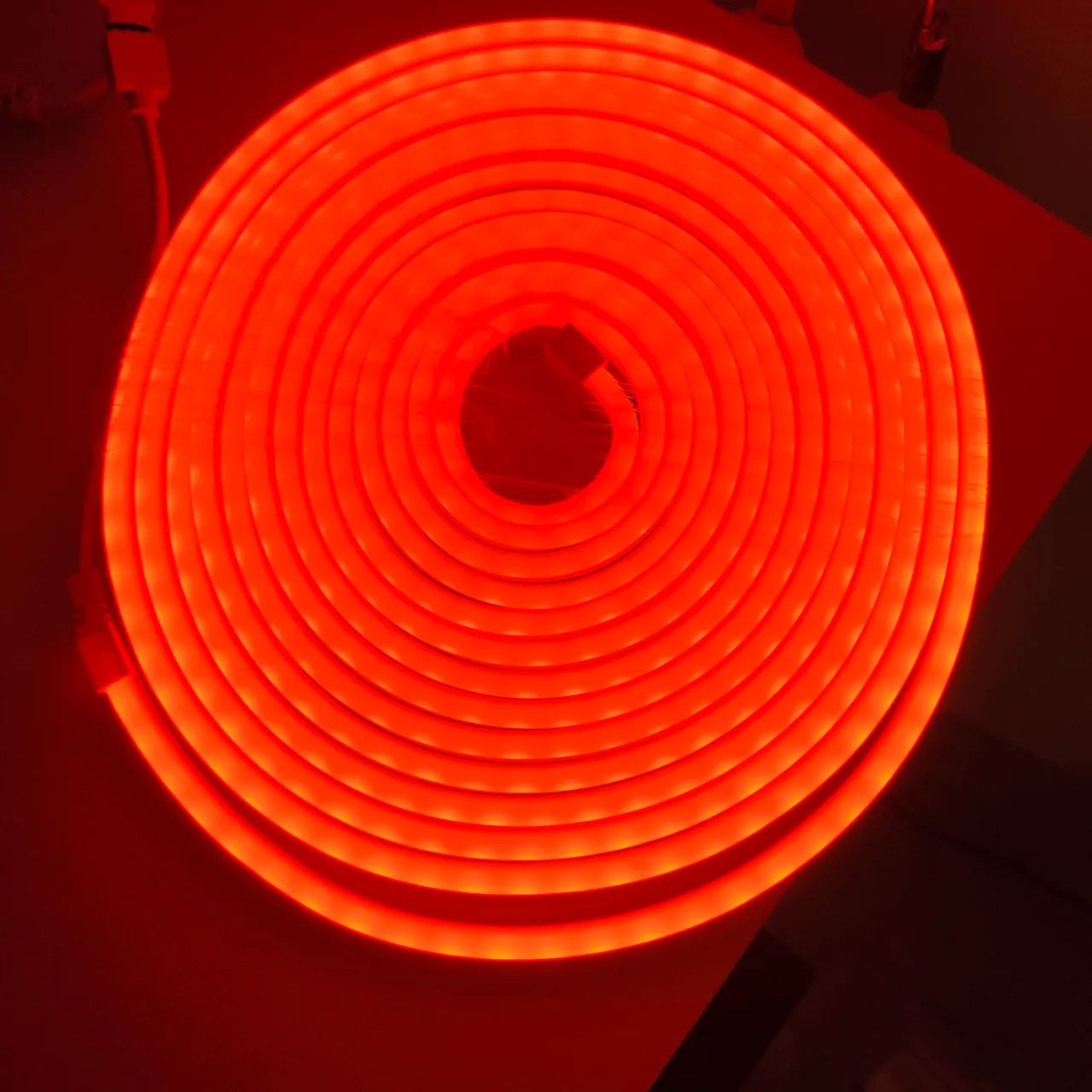 Fita de LED Neon com Fonte e Controle (5 metros) - Foto 5