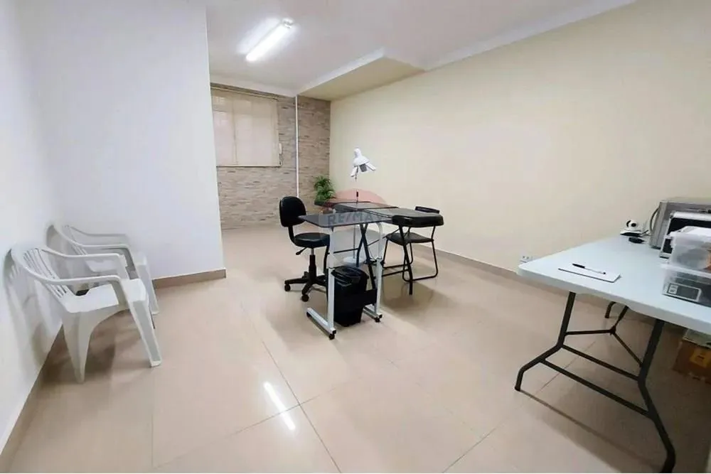 Sala Comercial para Alugar com 28 metros no Parque São Domingos, São Paulo