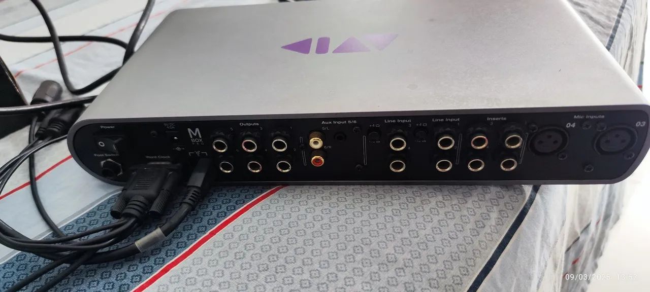 Interface de Áudio Avid Mbox 3 Pro, Placa pci express firewire e