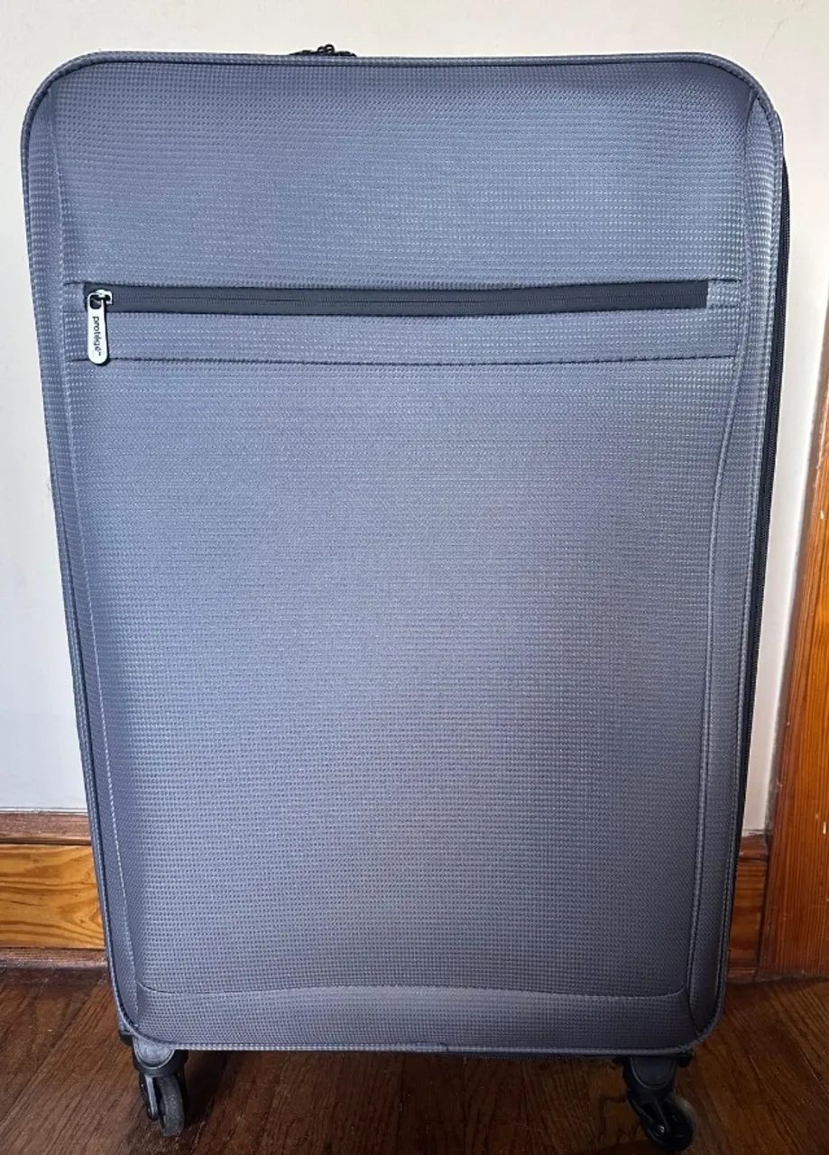 Mala grande 4 rodinhas 23kg Protege importada (Desapego) - Foto 3