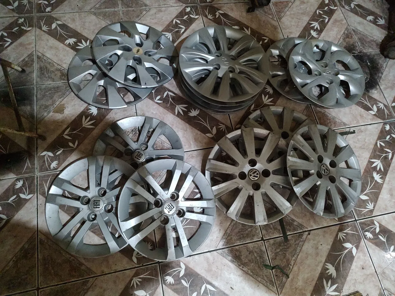 Calotas de rodas para carros - Diversas marcas