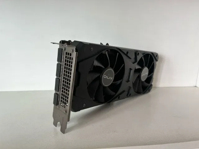 Placa De Vídeo Gigabyte Geforce Rtx 3060 Gaming Oc 12gb (Usado)