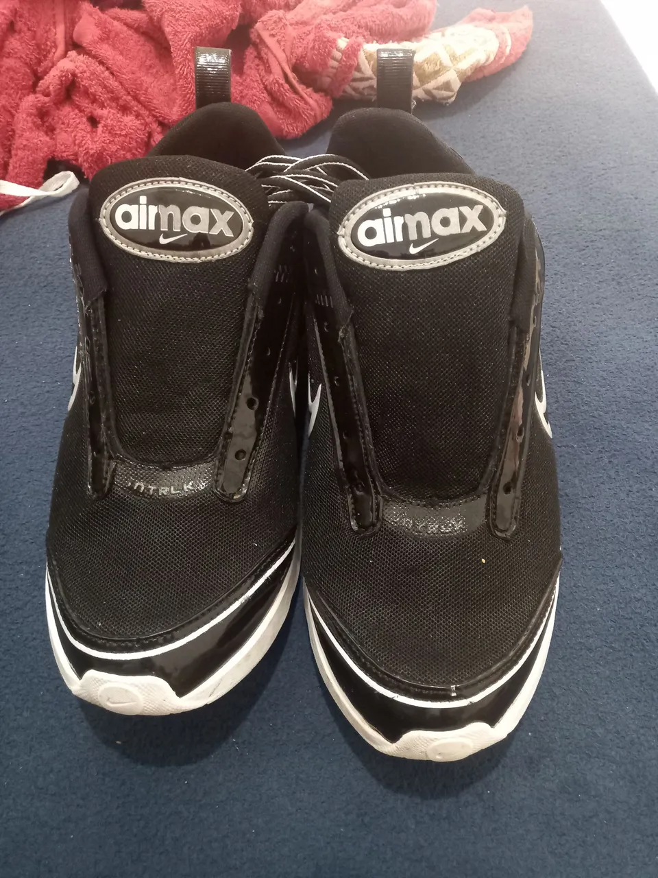 Tênis Airmax Preto e Branco