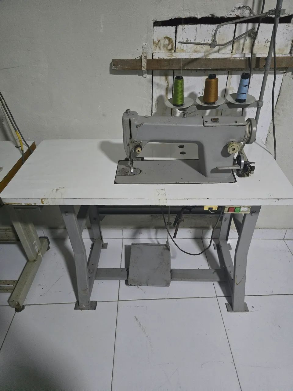 Máquina de Costura Industrial Reta - Foto 2