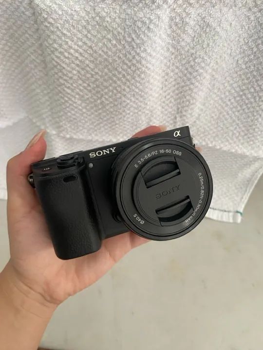 Câmera Sony a6400 (7.000 clicks) - Foto 2