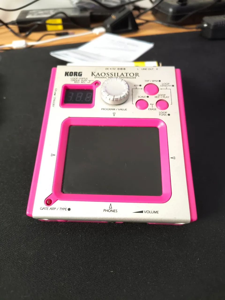 KORG KAOSSILATOR KD-1 ピンク KORG KAOSSILATOR 限定色 KORG KAOSSILATOR ピンク/シルバー