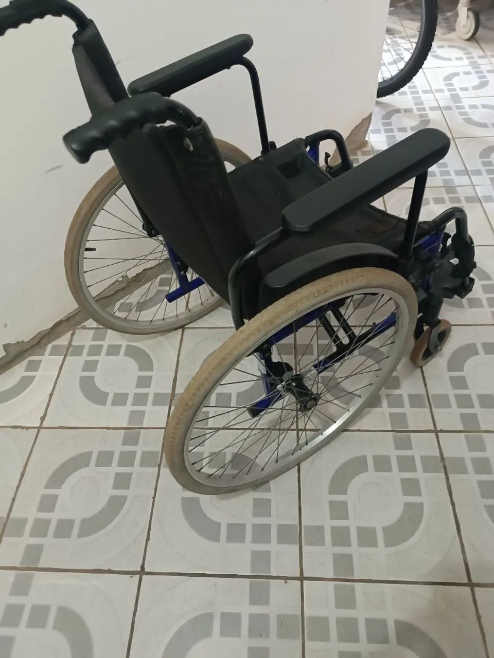 Cadeira de rodas - Foto 2