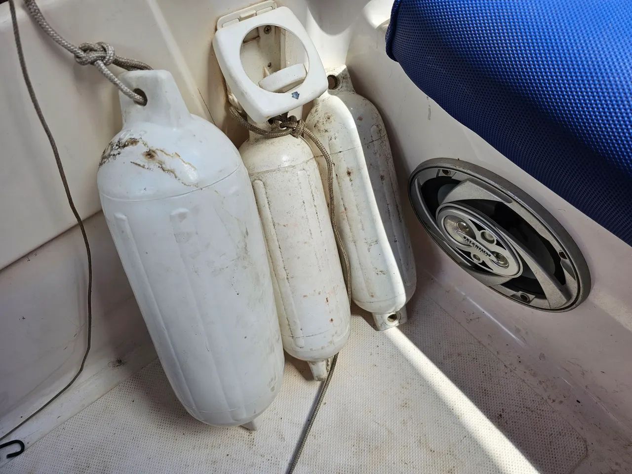 Lancha Cobra 21 pés em ótimo estado - Foto 12