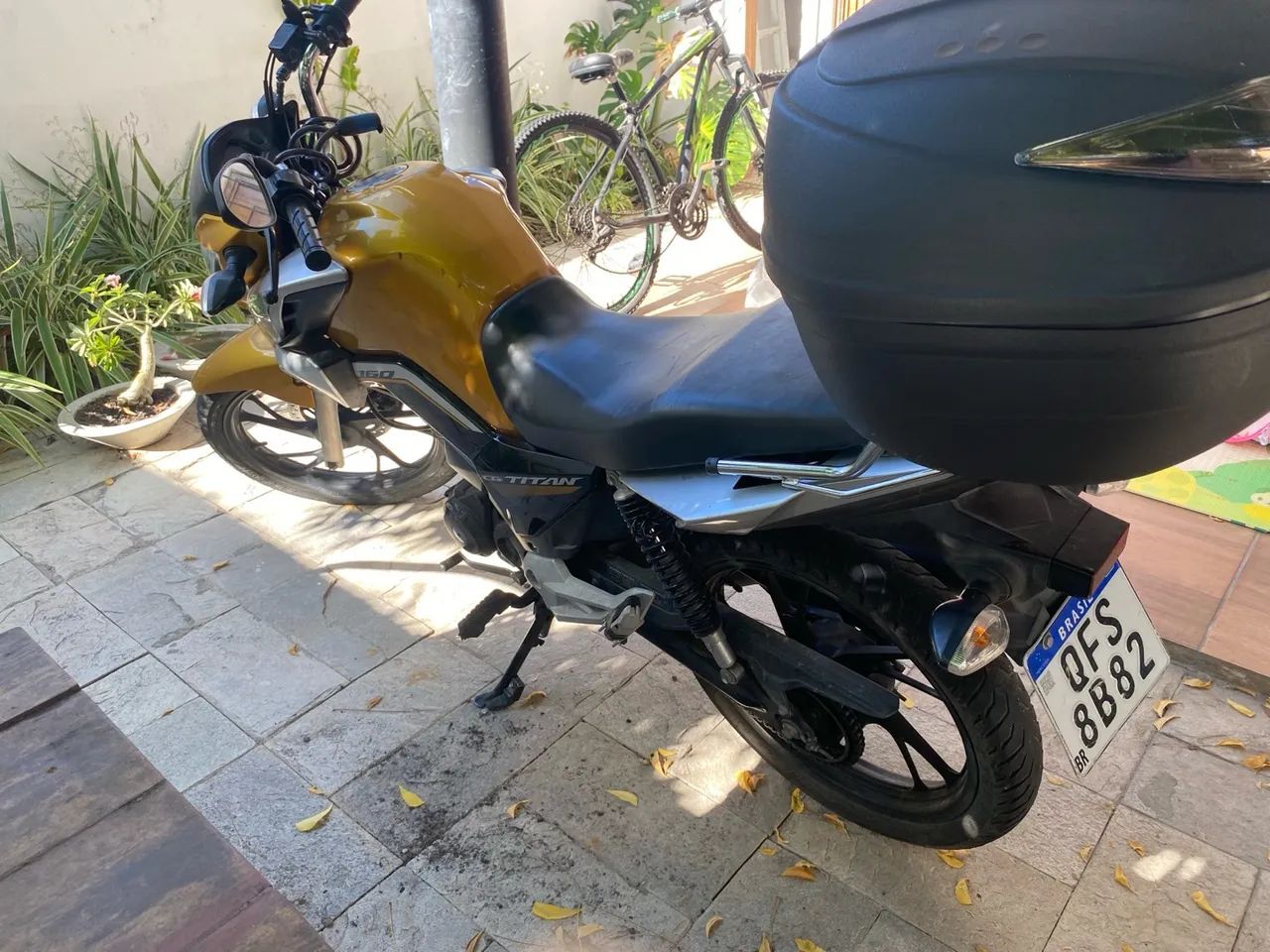 Oportunidade: Vendo TITAN 2022 - Foto 2