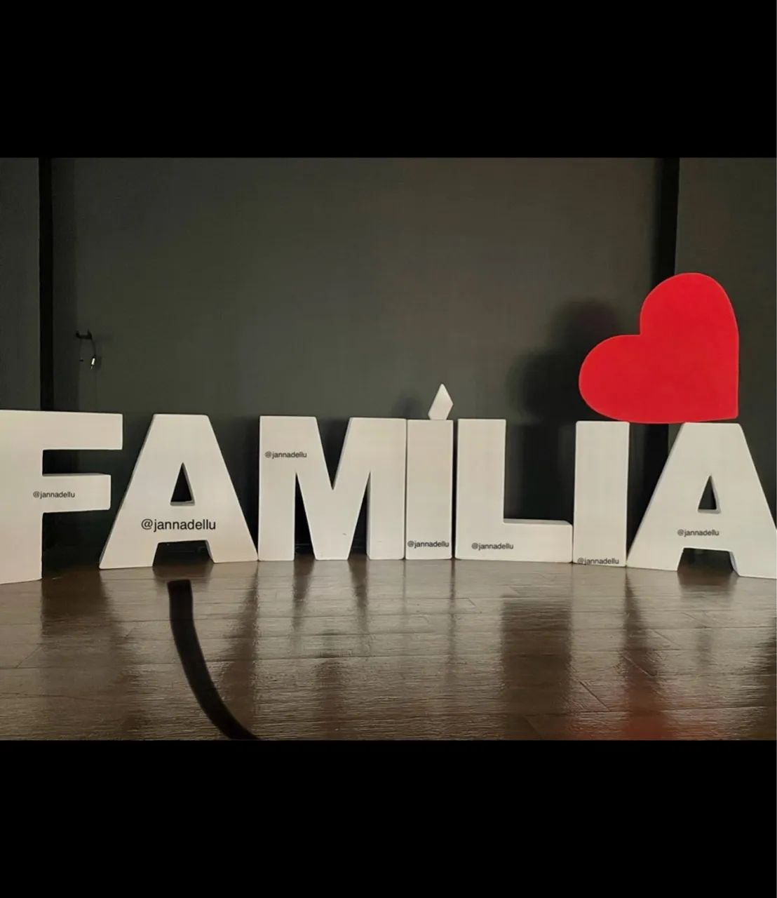 Aluguel letras 3D MDF temos números e símbolos  - Foto 3