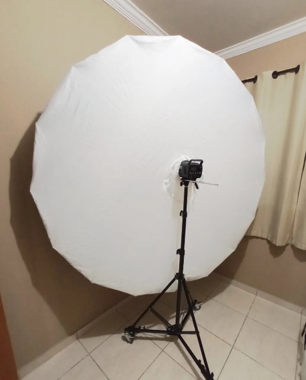 Sombrinha Softbox RUS190 - (PRETA E PRATA) - 190CM