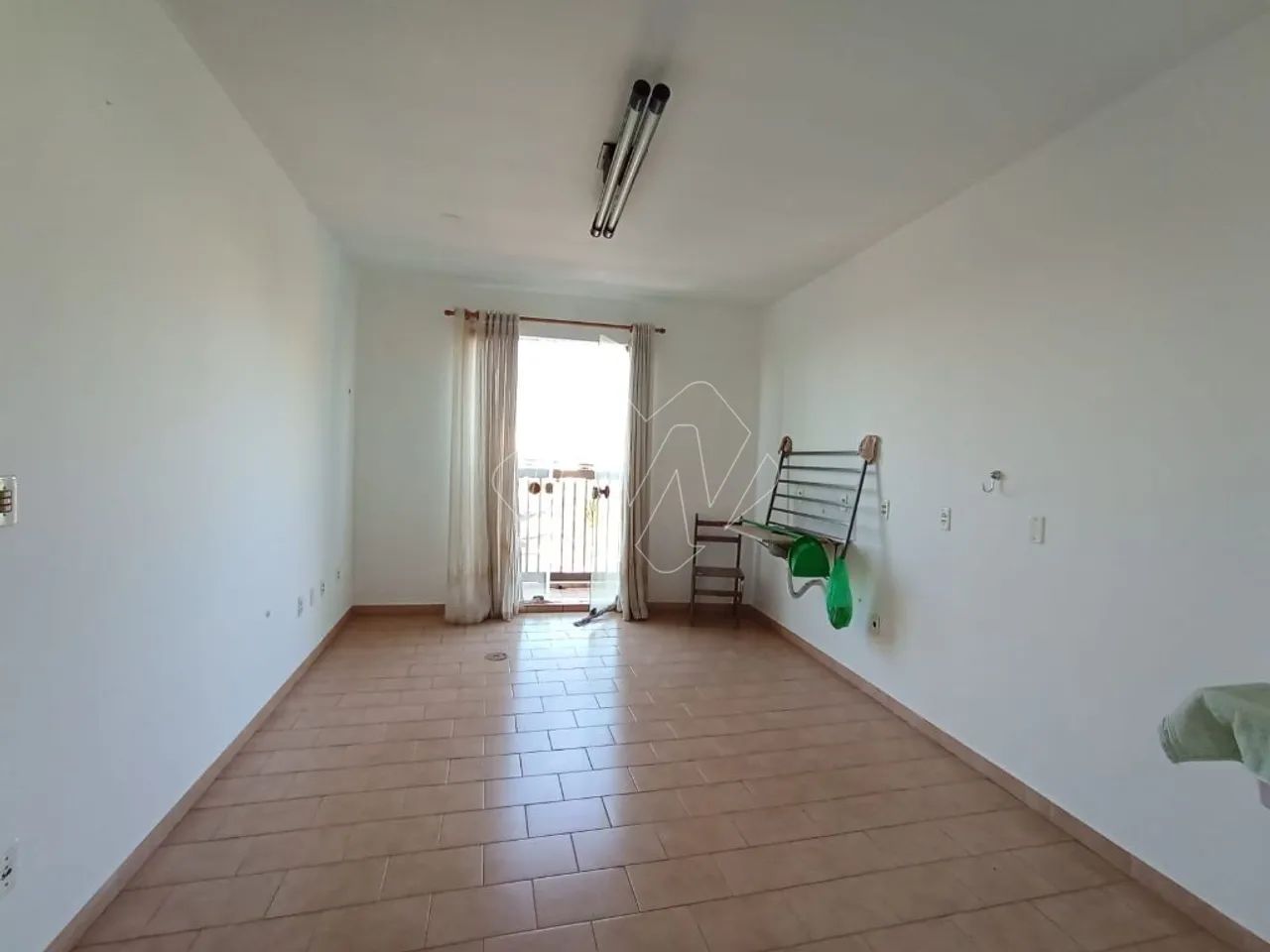 Locação de Comercial / Sala na cidade de Araraquara - Foto 4