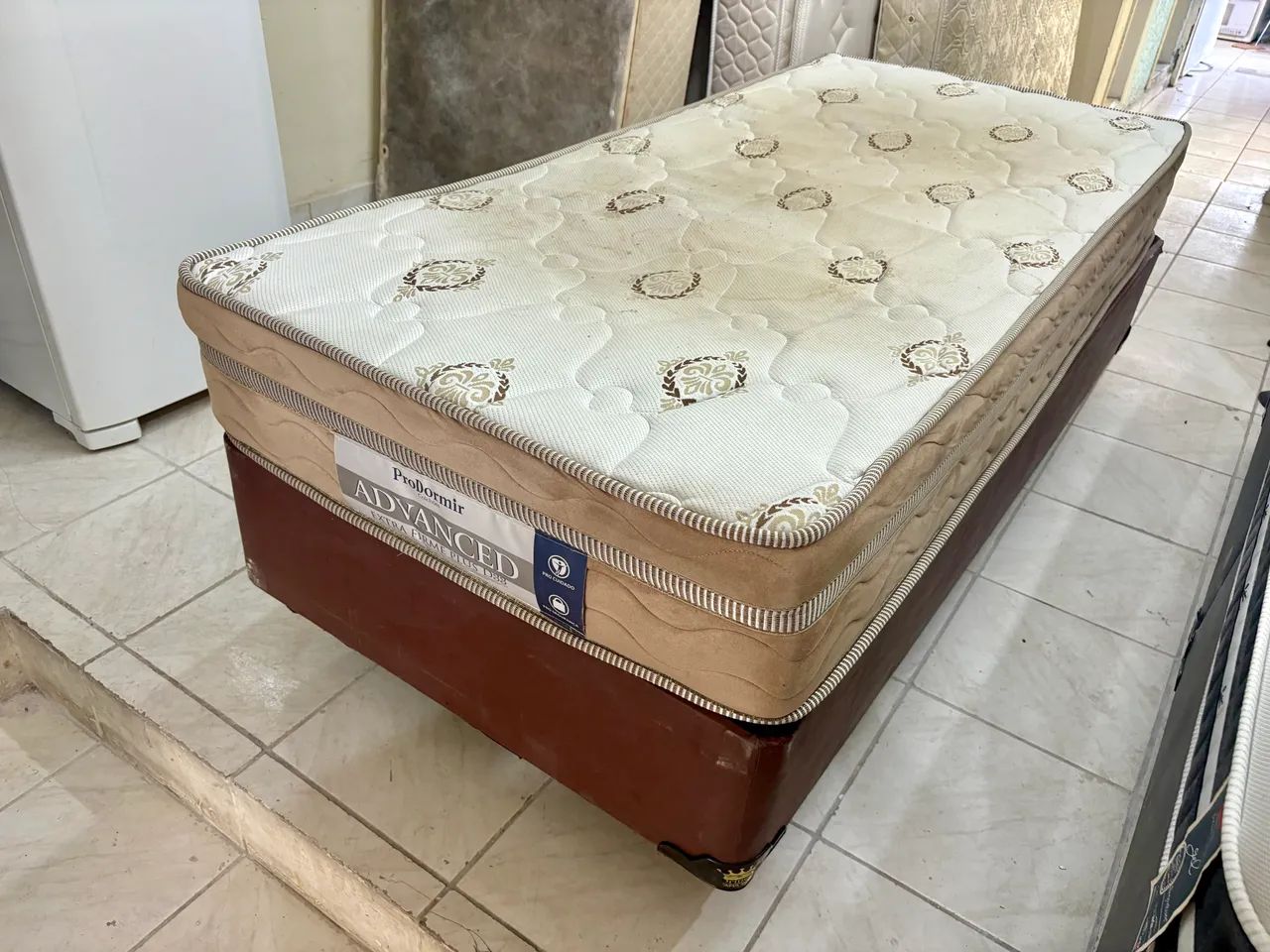 Cama box de solteiro , cama de solteiro 