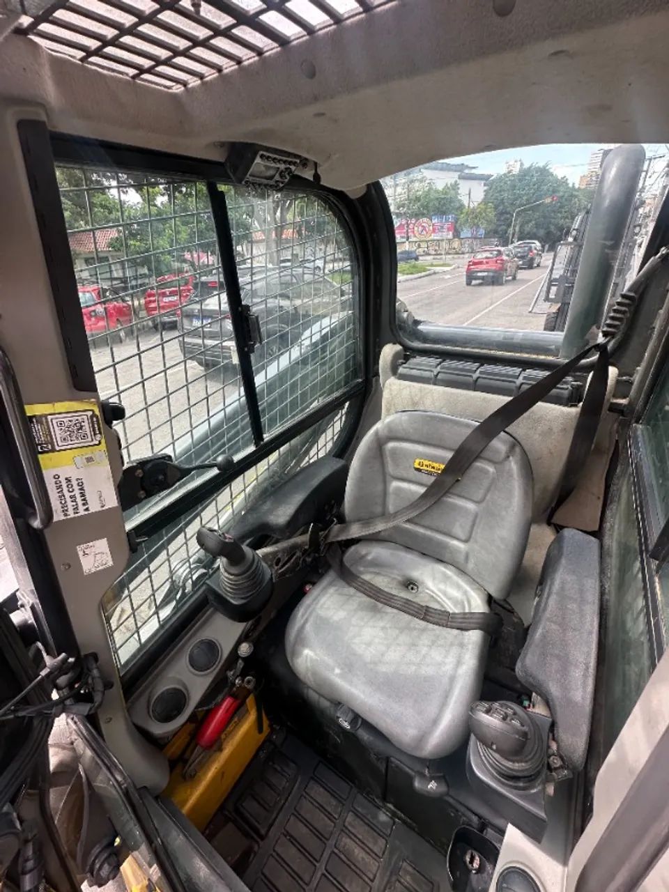 Mini Carregadeira New Holland L320 (Bob cat) 2020 - Foto 5