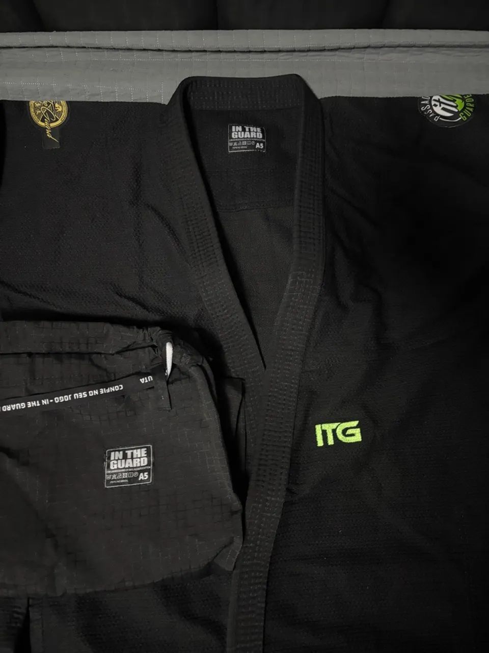 Kimono jiu jitsu a4 preto in the guard NOVO - Foto 5