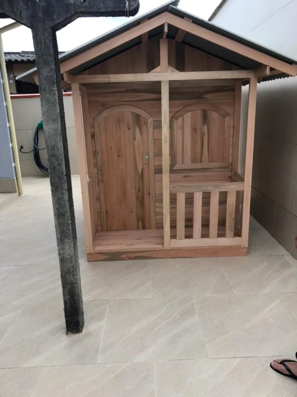 CASINHA INFANTIL 2X2 COM VARANDA