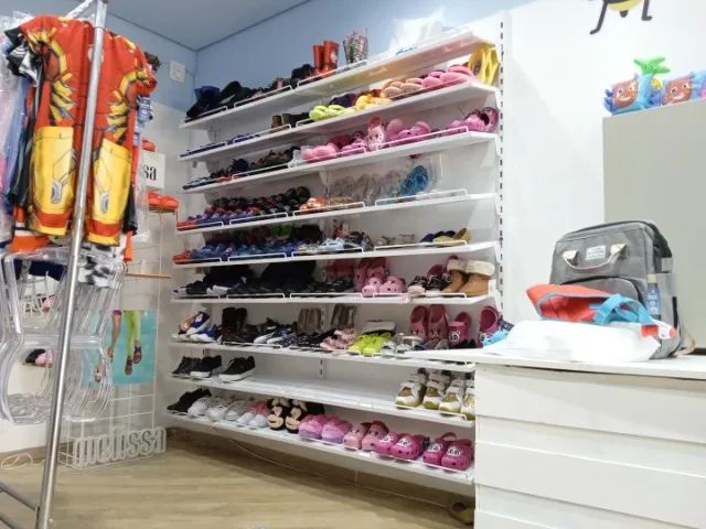 Expositor de sapatos de parede c/ 9 prateleiras em Aço Branco 203 cm x 100 cm x 30 cm - Foto 4