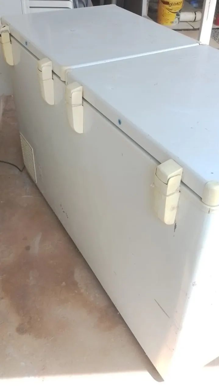 Freezer/refrigerador Horizontal dupla ação porta cega 503 litros Fricon - Foto 4