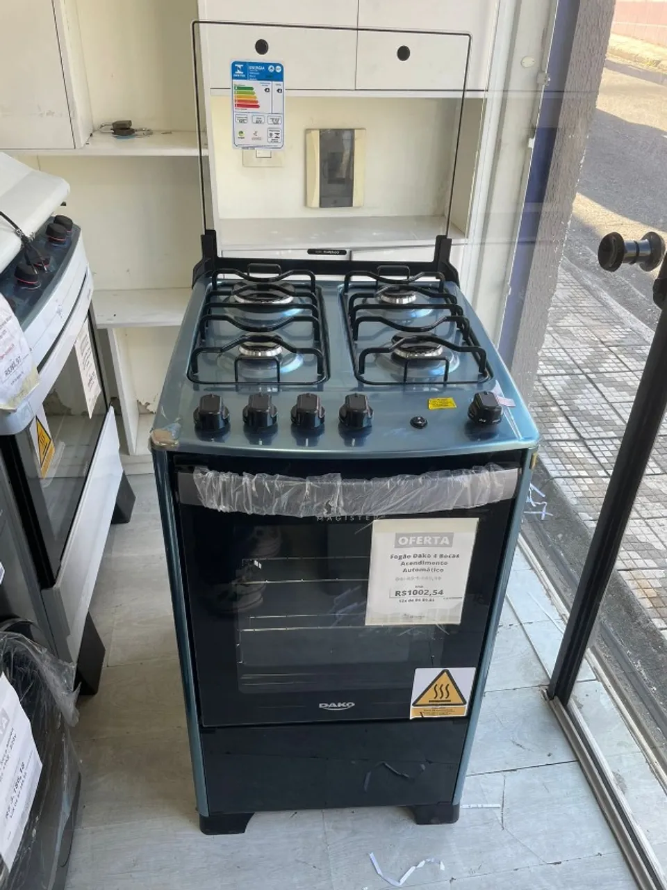 Fogão 4 Bocas Preto com Mesa Inox Dako Magister Bivolt