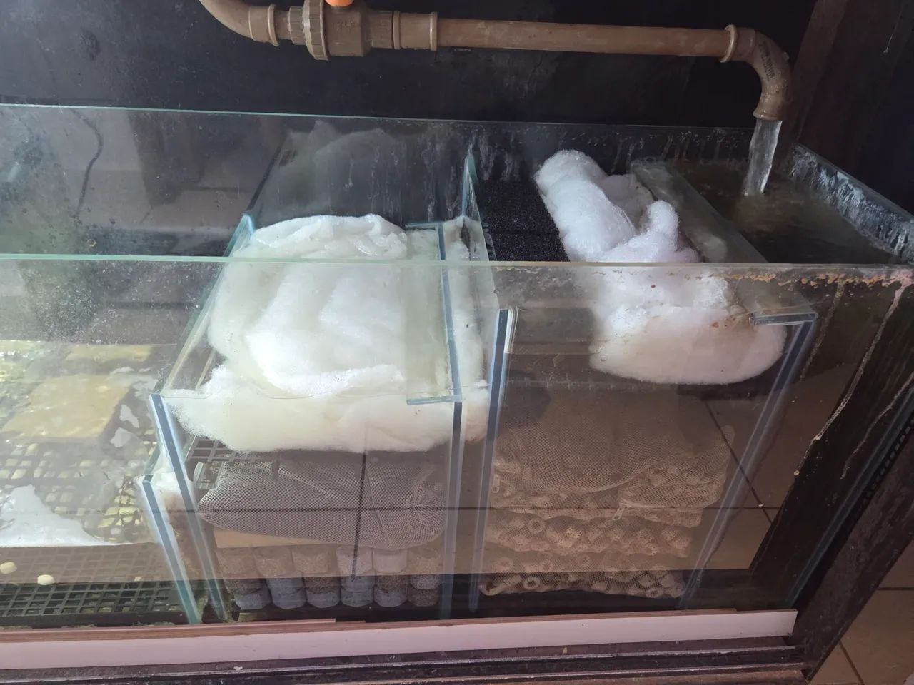 AQUÁRIO COMPLETO, COM MÓVEL E SUMP 500L - Foto 3