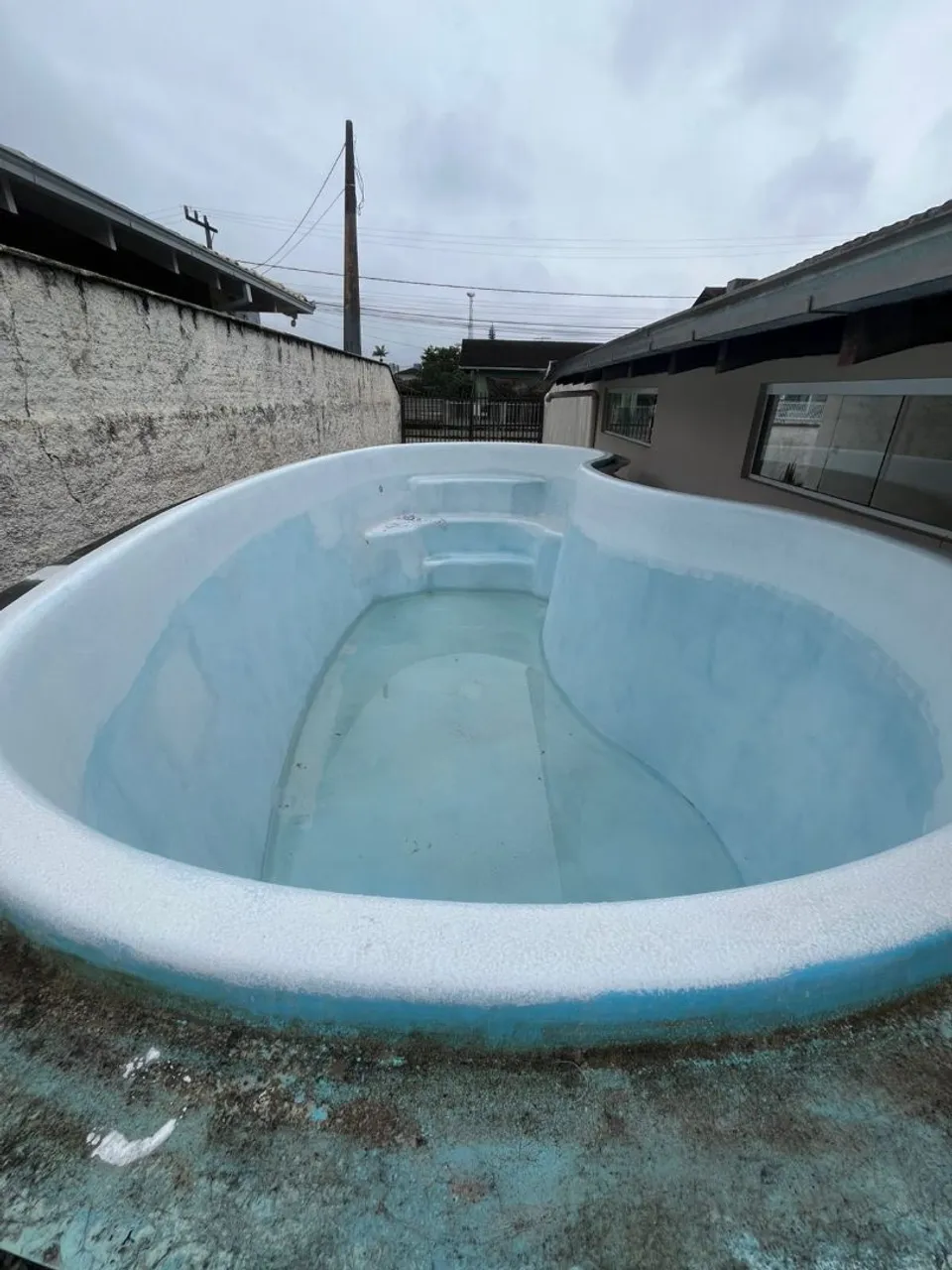 Piscina em fibra para jardim