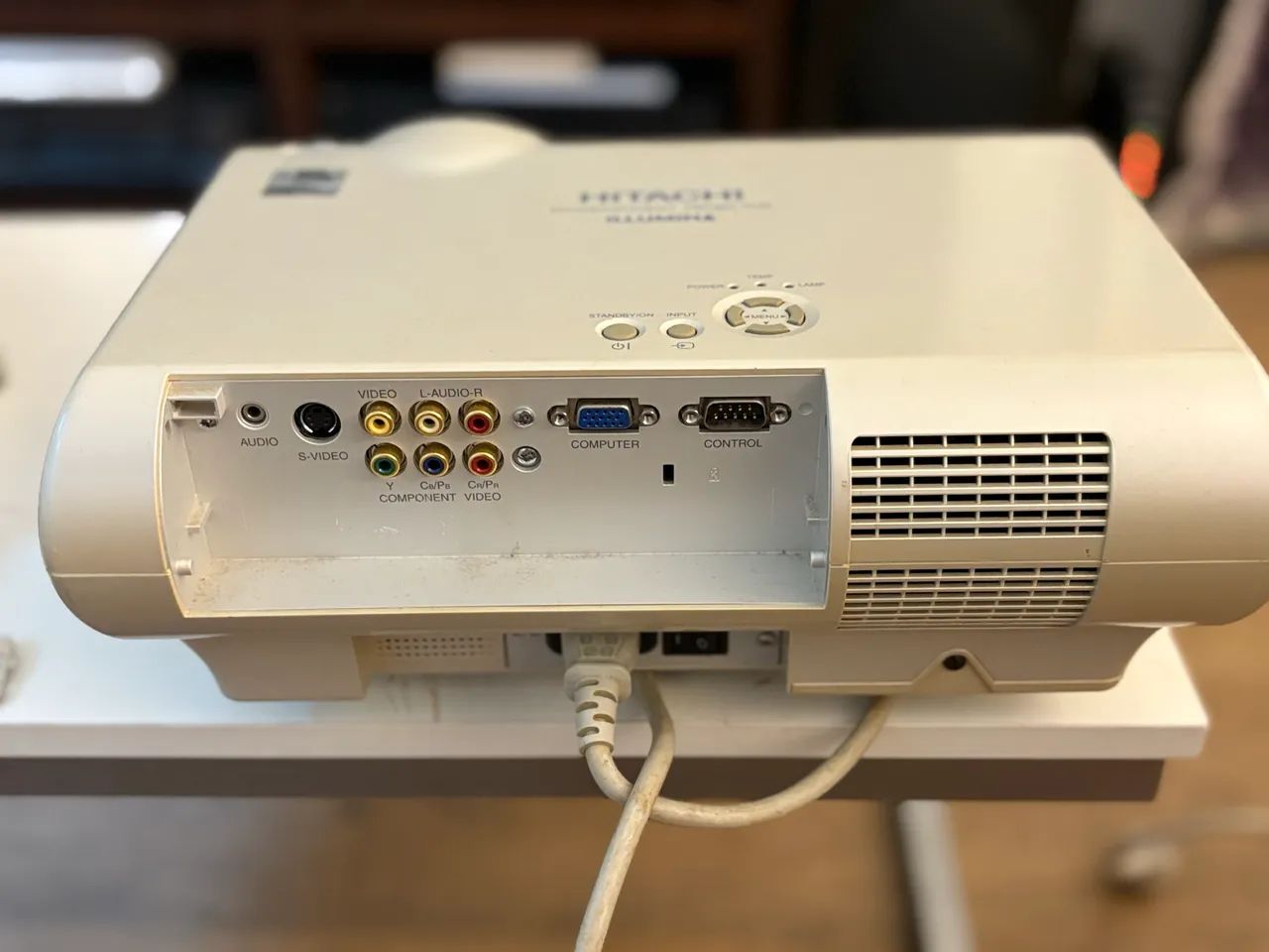 Entertainment Projector - Hitachi Illumina  - Foto 3
