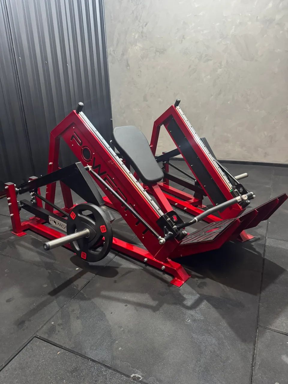Máquina de Leg Press Powerfit - Imperdível!