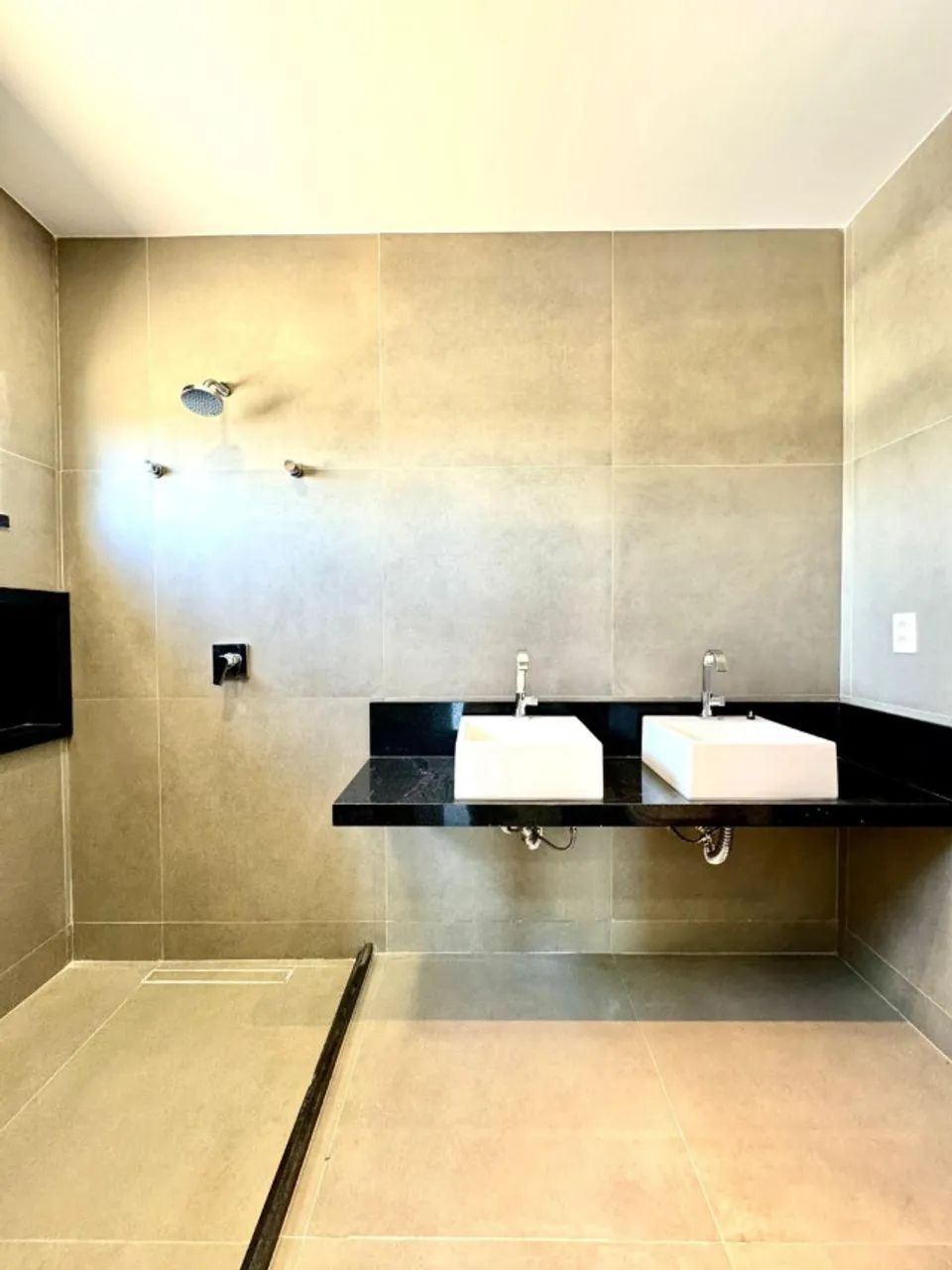 Casa com quatro suítes - Alphaville Terras 1 - Eusébio - 266m² - Foto 4