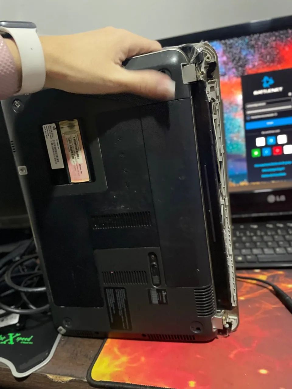 Notebook HP está funcionando só tela quebrou moldura  - Foto 2