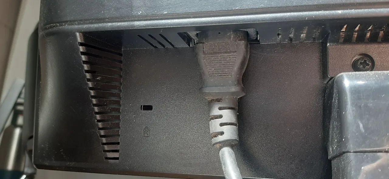 Monitor AOC 1619swa - lcd - Foto 5