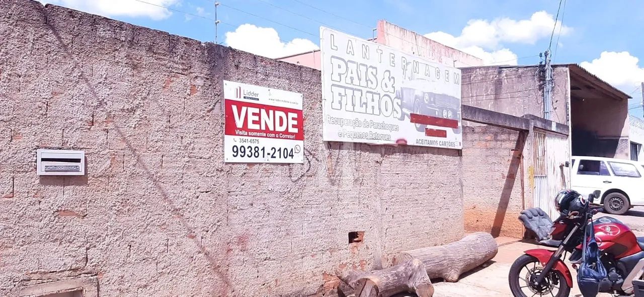 Galpão comercial com mais dois imóveis no lote no Residencial Santa Fé - Foto 5