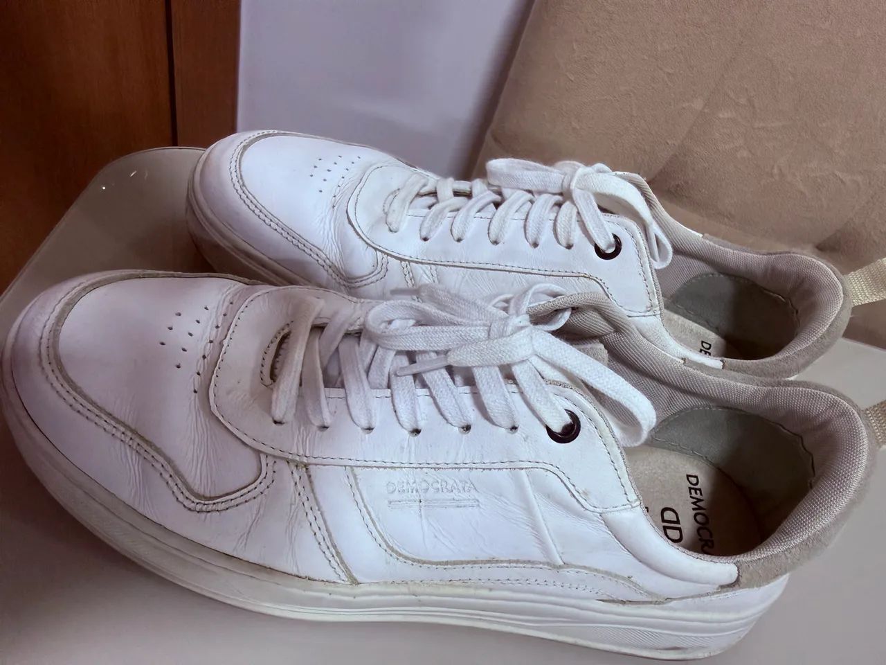 Vendo sapato democrata couro tamanho 41