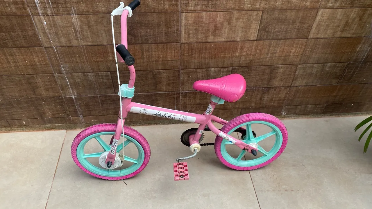 Bicicleta Hello Kitty Infantil