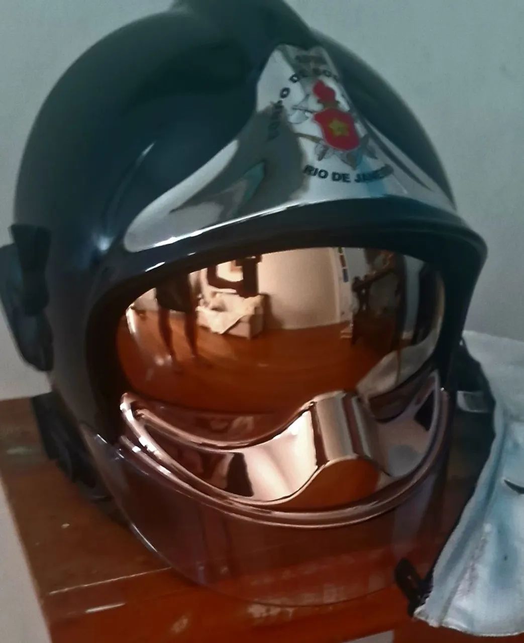 CAPACETE MAS F1XT PRETO A PROVA DE FOGO.
