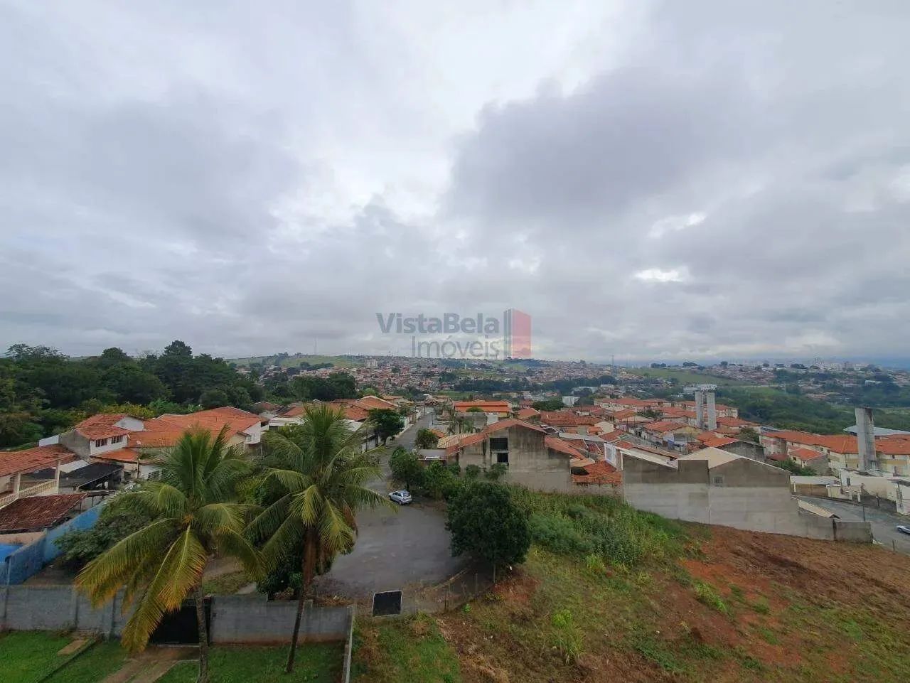 Apto com 2 dormitórios, banheiro, sala ampla, cozinha e área de serviço, - Foto 4