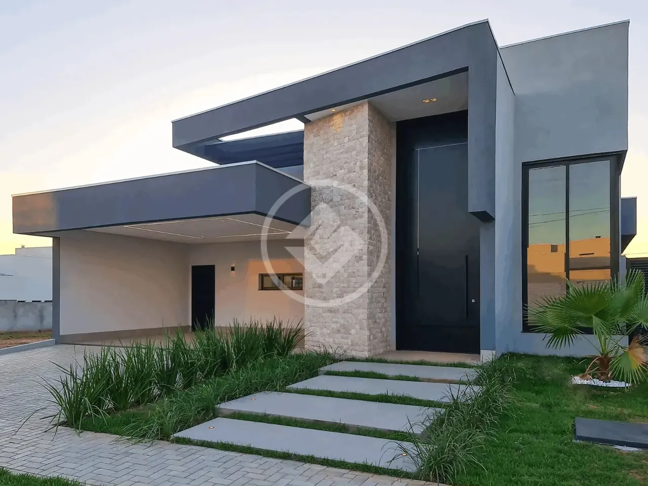 Casa térrea com três suítes no condomínio Florais do Valle, Cuiabá MT, R$2.650.000,00 codi