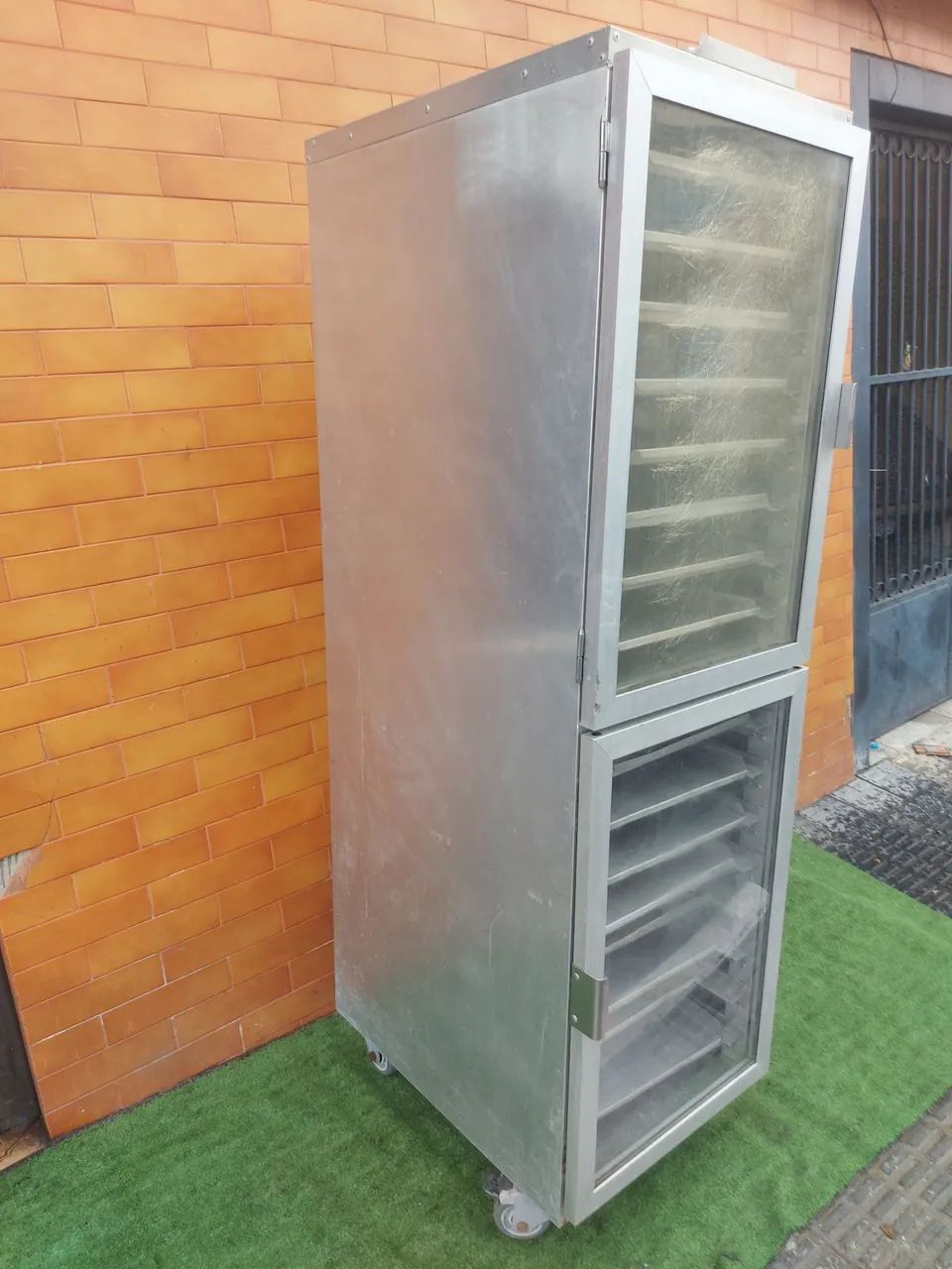 Carrinho de pão 32 bandeijas 